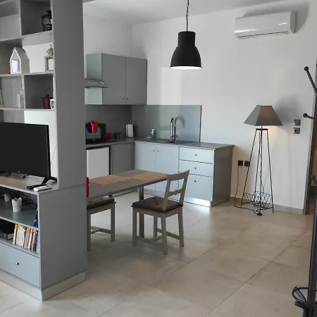 Milva Apartament *
